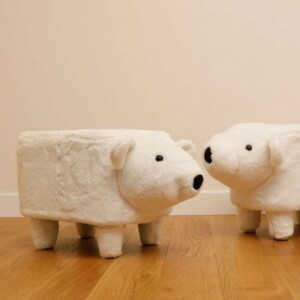 39-2E-001_1_Tabouret-ours_LaChaiseLongue.jpg Tabouret ours