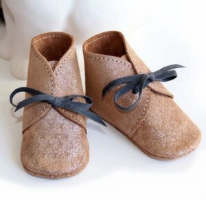 Chaussons petit star caramel
