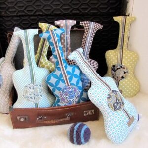 GUI3_2_Guitare_Zgling_gling_boite_a_musique.jpg Guitare Zgling gling boîte à musique