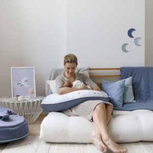 B62_3_Buddy_Blue_Grey_Moon_Doomoo Coussin D'allaitement et Maternité BUDDY, Blue Grey Moon