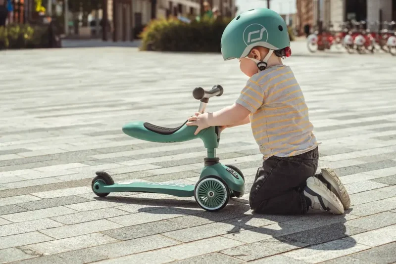 Scoot And Ride 96269 10 Trottinette 2 En 1 Highwaykick 1 Forest