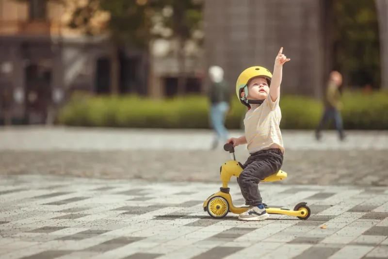 Scoot And Ride 96275 8 Trottinette 2 En 1 Highwaykick 1 Lemon