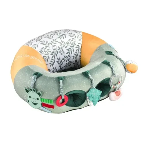 Sophie La Girafe 010413 1 Sophie La Girafe + Baby Seat & Play