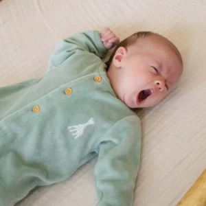Pyjama olive (1Mois) Sophie la girafe, 8502053, www.millelunes.com
