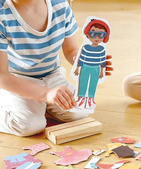 Hape E1651 4 Puzzle Magnétique Habillage