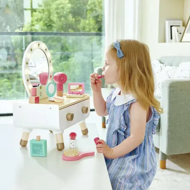 Hape E3219 3 Coiffeuse Élégante