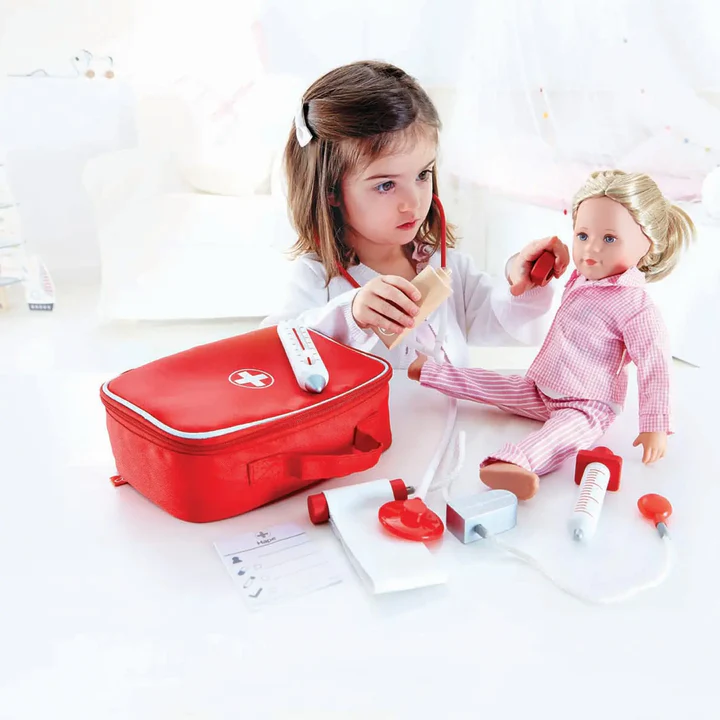 Hape E33010 3 Médecin A Domicile Hape E33010 3 Médecin A Domicile