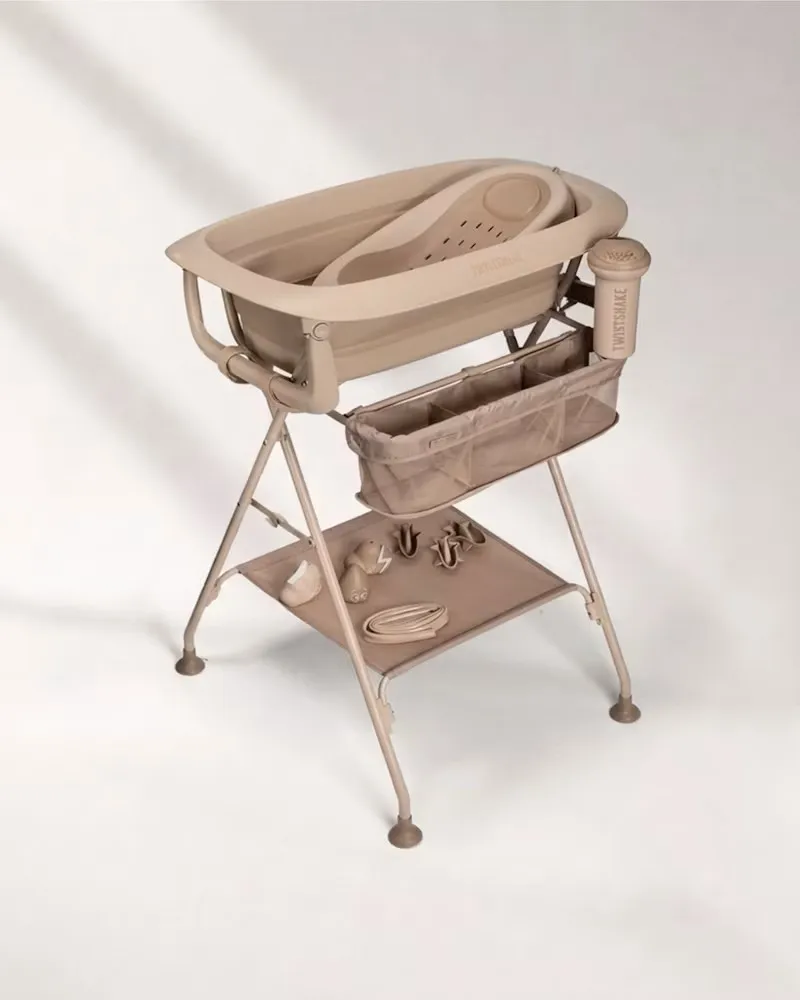 Twistshake 79276 1 Kit Deluxe Baignoire Mocha Pliable Pour Bébé Avec Support+rince cheveux+jouets De Bain 0m+ Twistshake 79276 1 Kit Deluxe Baignoire Mocha Pliable Pour Bébé Avec Support+rince cheveux+jouets De Bain 0m+